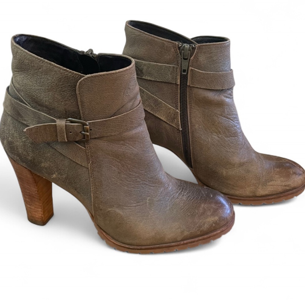 Jonak Paris France Leather Zip Up Olive Green Booties Mid Heel Size 39/8.5